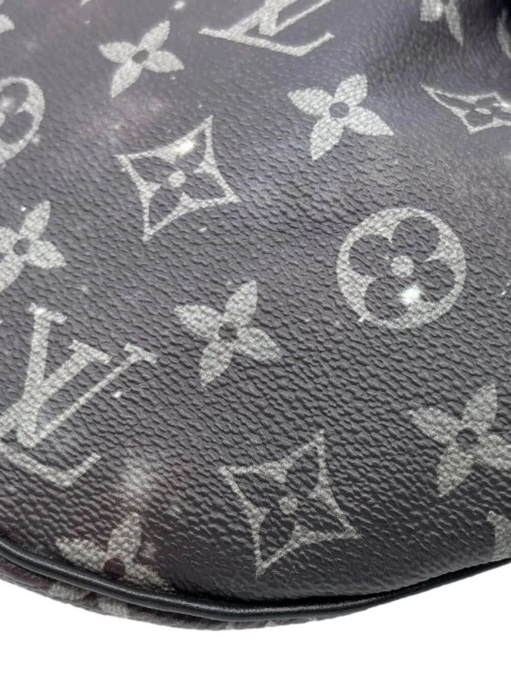 Louis Vuitton  Discovery Monogram Galaxy Bumbag Black